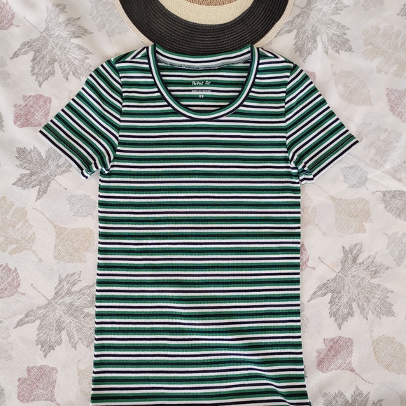 J. Crew New tee shirt - Picture 1 of 3